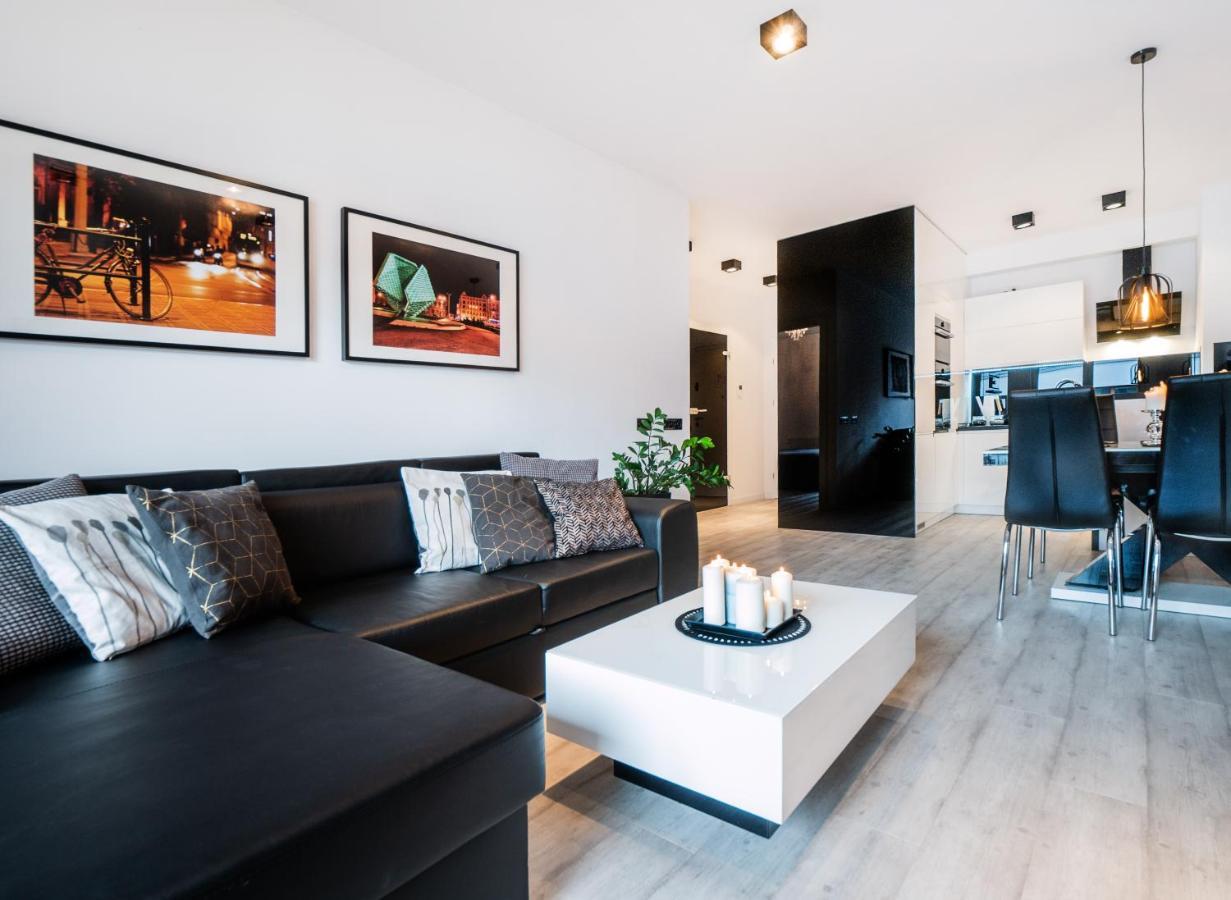 Apartamenty Homely Place Casa Verona - Stary Rynek - Parking Poznań Exteriör bild