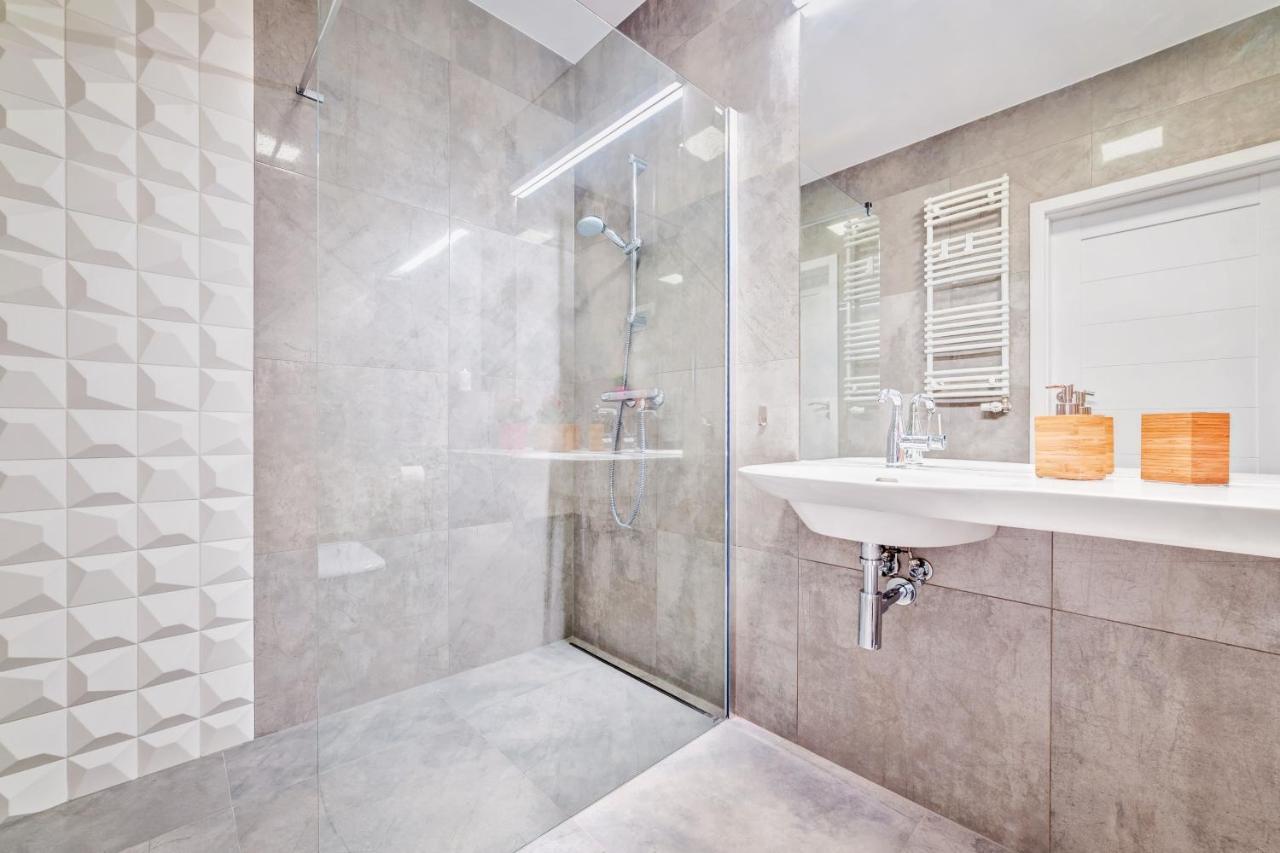 Apartamenty Homely Place Casa Verona - Stary Rynek - Parking Poznań Exteriör bild